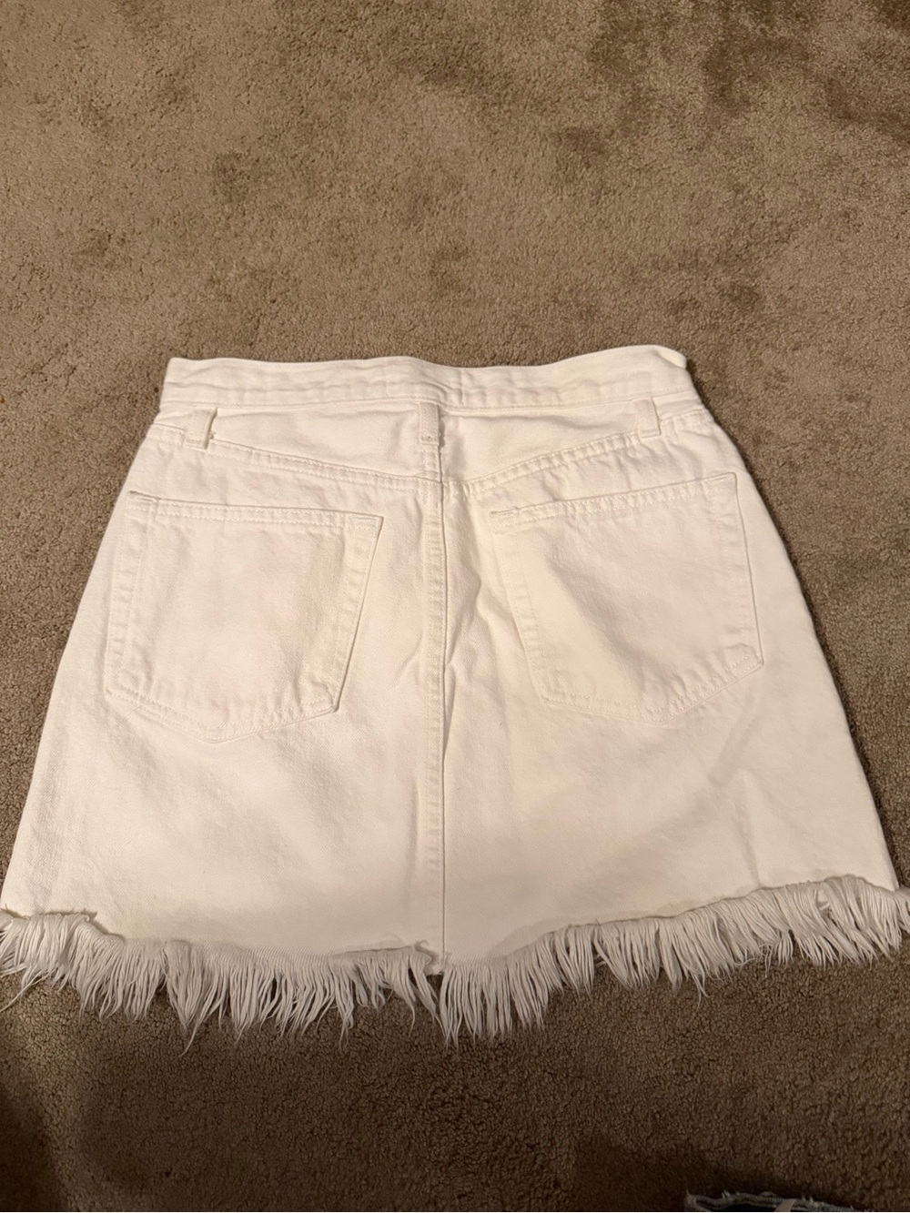 Frame Denim White Mini Skirt with Raw Hem